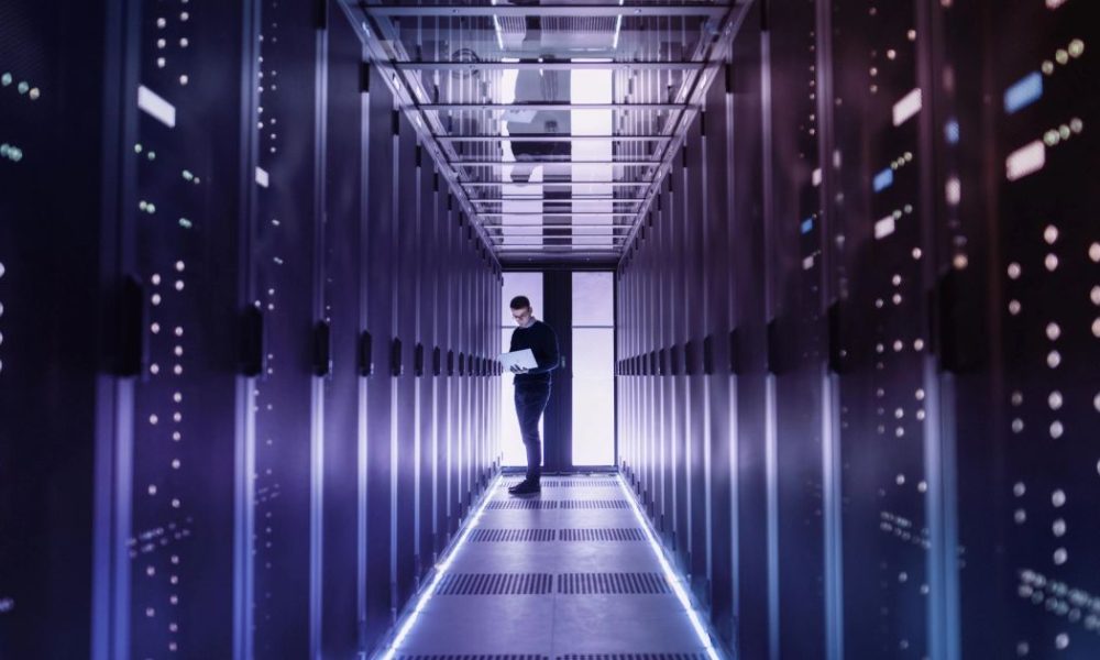 Mirae Asset Focuses on Infrastructure Suppliers Amid Indonesia’s US$13 Billion Data Center Growth