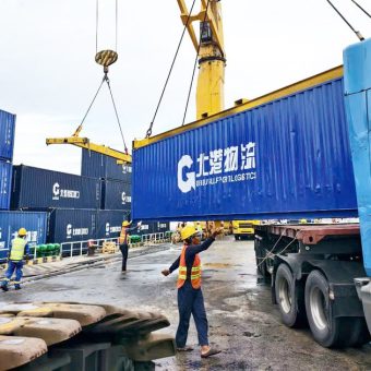 Can Tho Port Receives First Container Ship from China’s Nanning Port as Direct Trade Route Opens