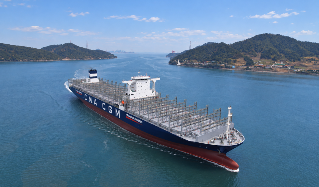 HD Hyundai Delivers First Containership With Hybrid Lashing-Free Technology